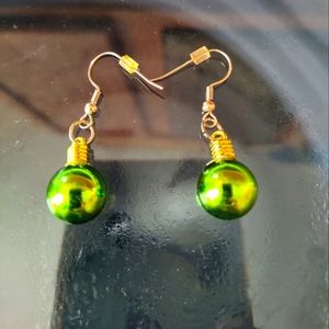 Handmade Christmas Ornament earrings ( green)🍒 Bundle and Save 🍒